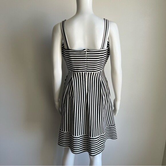 Brixon Ivy Striped Dress with Pockets - M - Picture 4 of 8